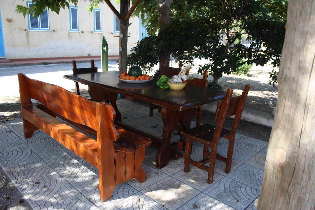 Camere & Case Vacanze Lo Scoglio 카스텔디투사 외부 사진
