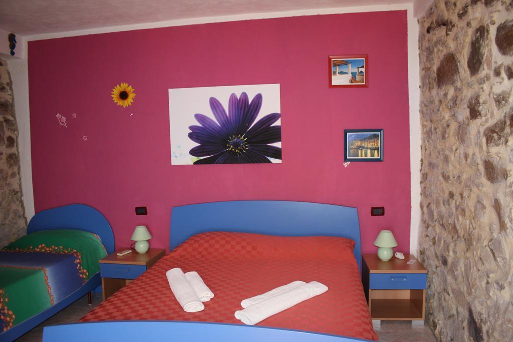 Camere & Case Vacanze Lo Scoglio 카스텔디투사 외부 사진